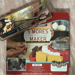 Family Fun S'mores Maker with Stainless Steel Roasting Sticks